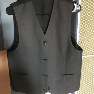 Black/grey vest